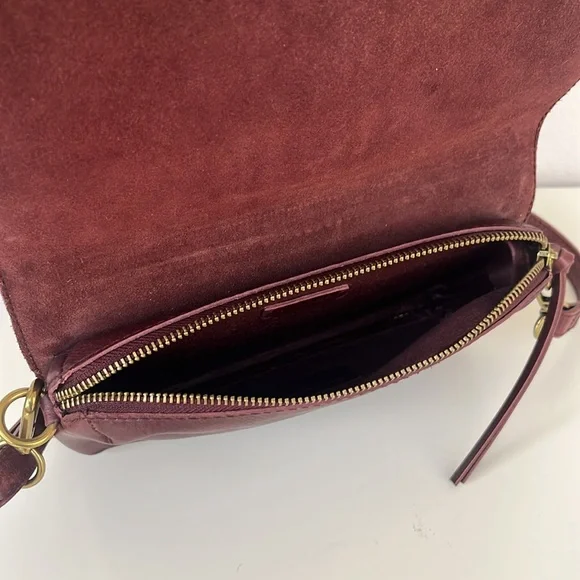 Madewell The Flap Convertible Crossbody Bag in Dark Cabernet